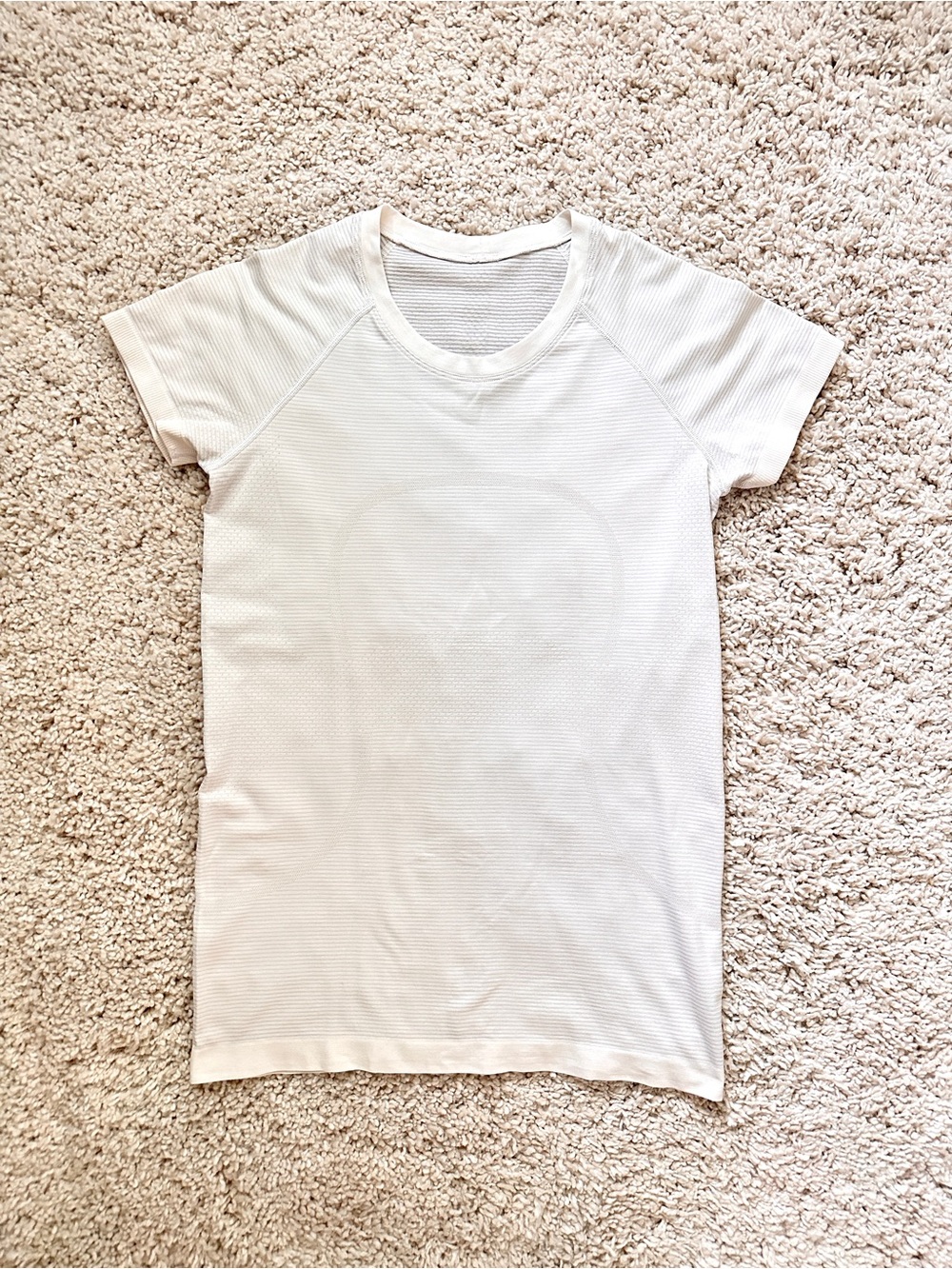 LULULEMON 8 Women’s Swiftly Tech Short Sleeve Crew Neck Shirt - White